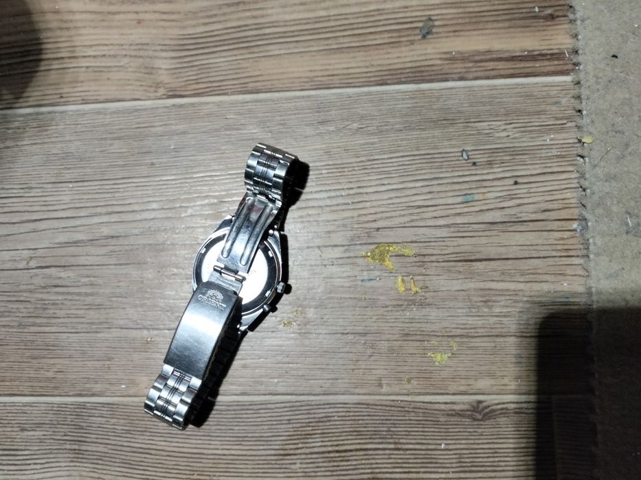 Продаётся часы ориент