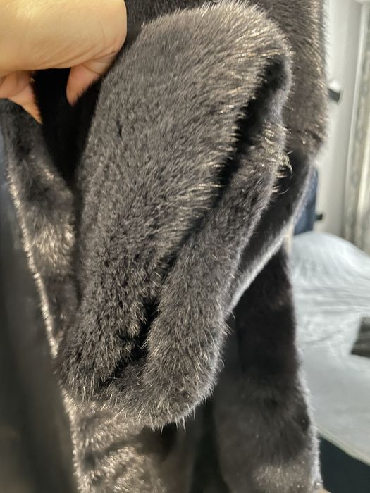 Продам норковую шубу