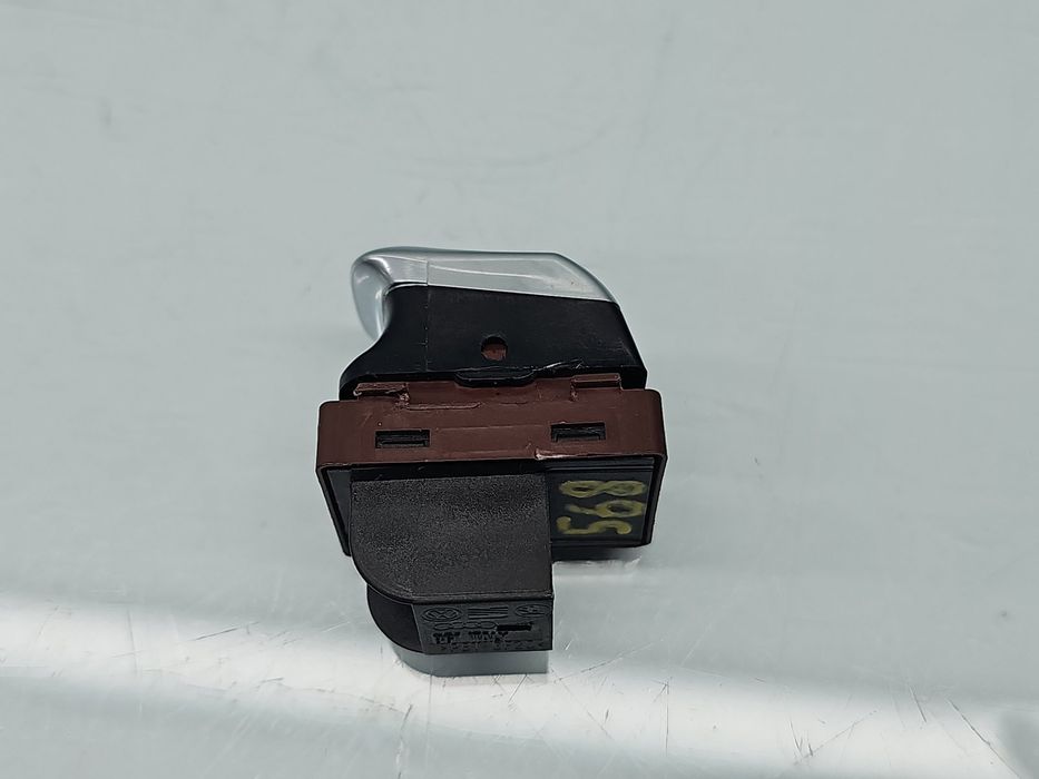 Buton deschidere portbagaj AUDI A4 (8K2, B8) [Fabr 2008-2015] 8K095983
