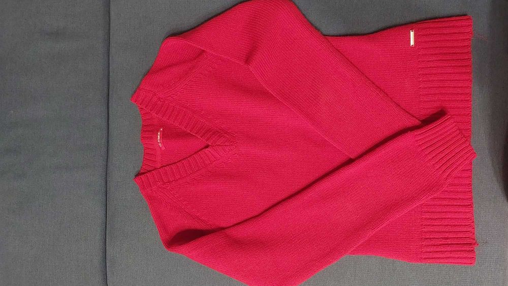 Лот дамски зимни пуловери