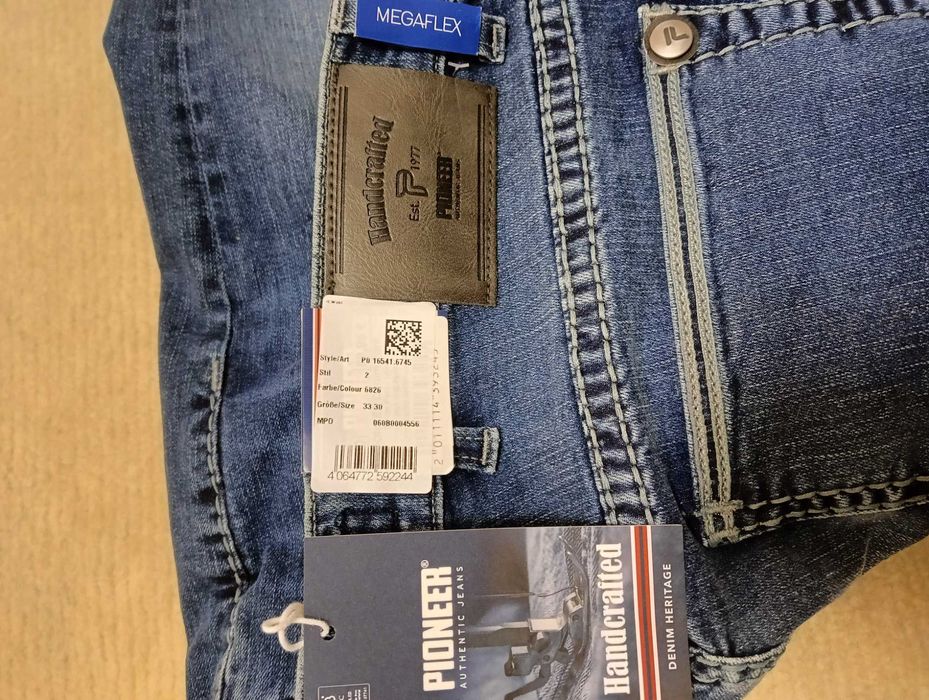 Pioneer Jeans Noi cu eticheta