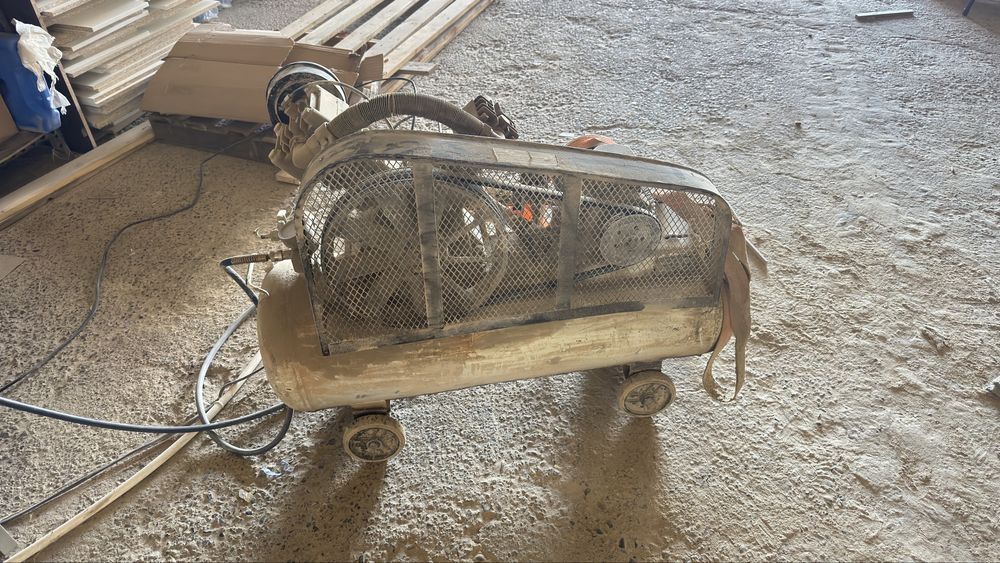Продам компрессор, 380