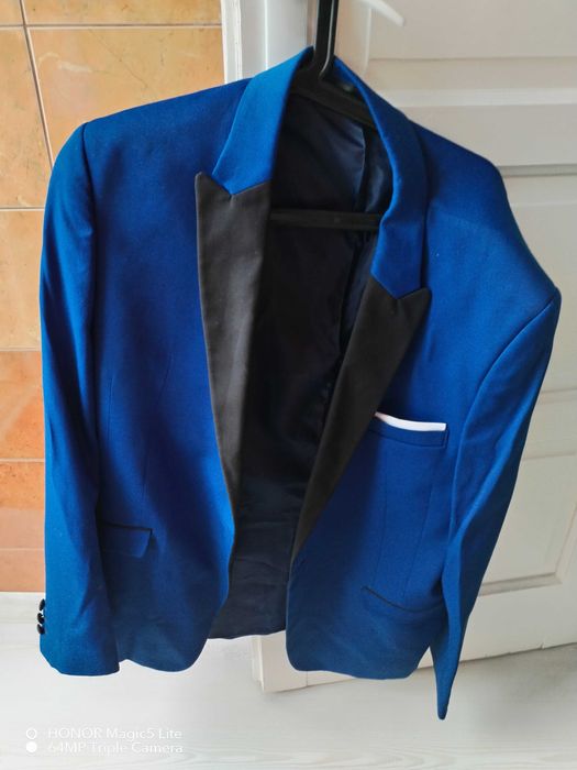 Vind sacouri bărbați