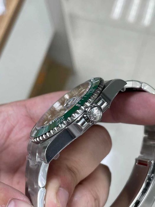 rolex submariner starbucks