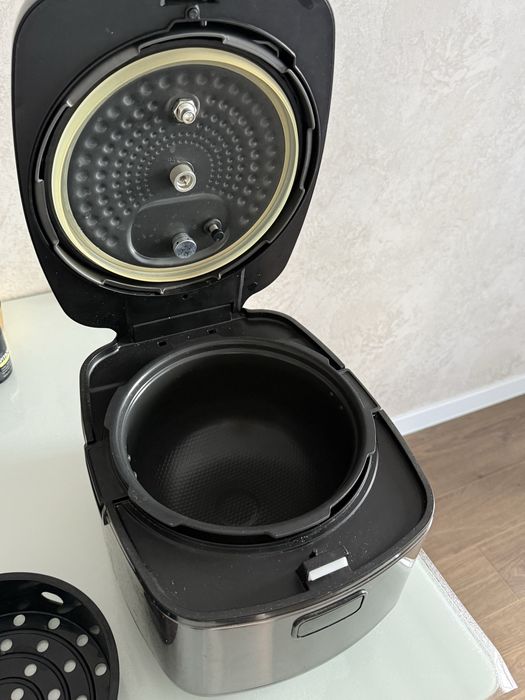 Скороварка/мультиварка Tefal CY625D32