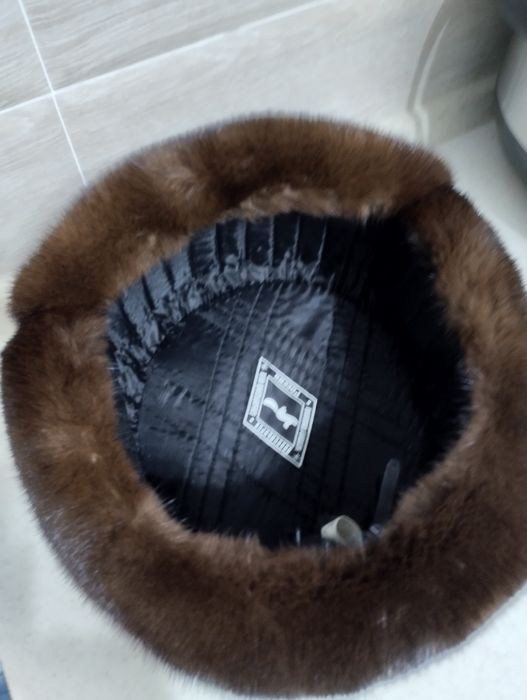 Продаю шапку норковую
