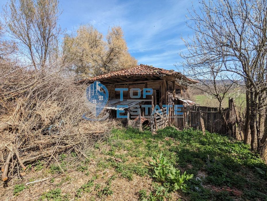 Стара къща с панорамна гледка в Еленския балкан
