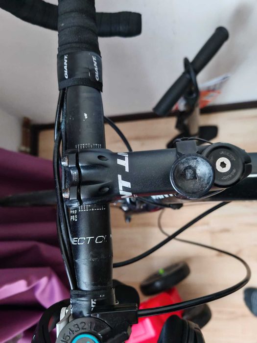 Bicicleta cursiera Giant Defy cu home trainer inclus