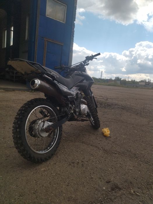 Продам мотоцикл 200 кубов