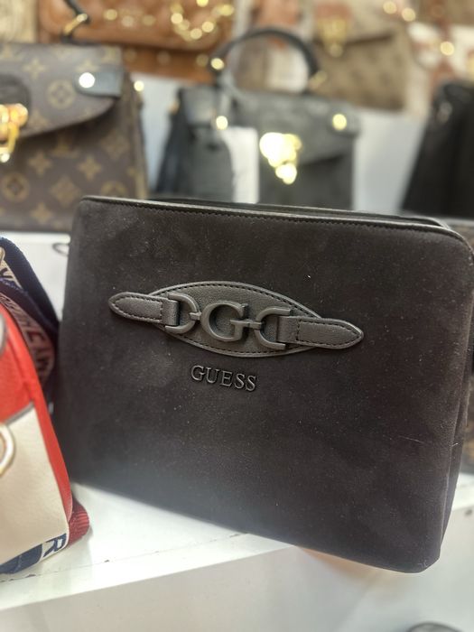 Geanta Guess model nou