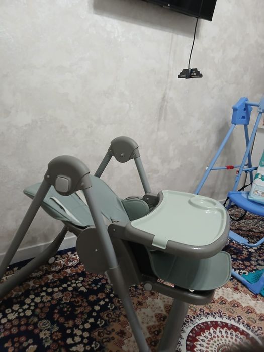 Стульчик для кормления (кожа)