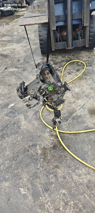 Golf 4 1.6 16V AUS на части