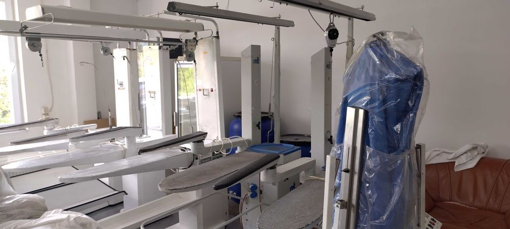 Професионална гладачна маса с ръкав и манекен с парогенератор