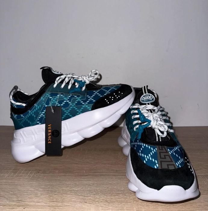 Versace Chain Reaction
