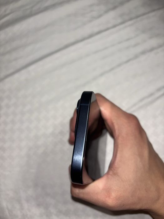 Продается iphone 15 pro 128