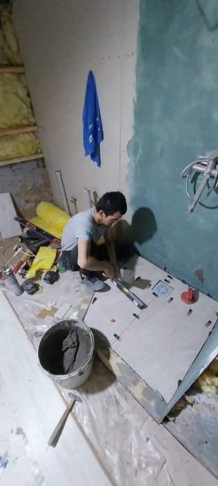 Кафелшик, плиточник,