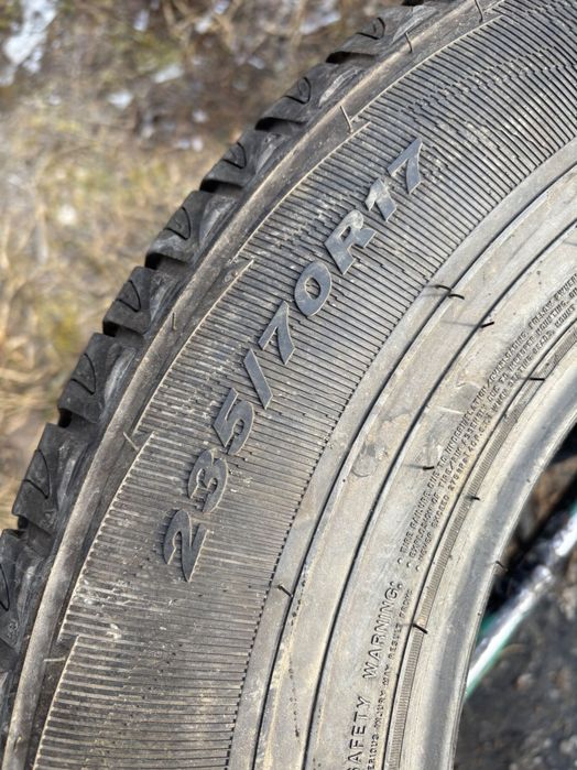 235/70 r17 ca noi 4 buc Nexen