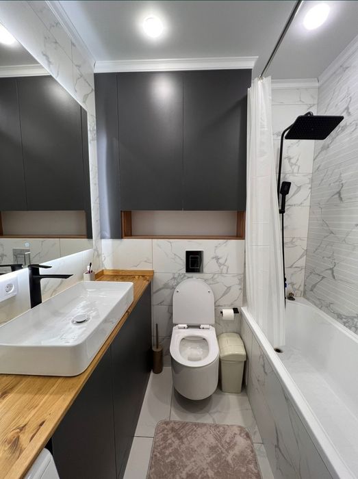 Сантехник. Кафельщик.