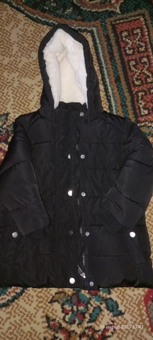 Vând geaca primark noua