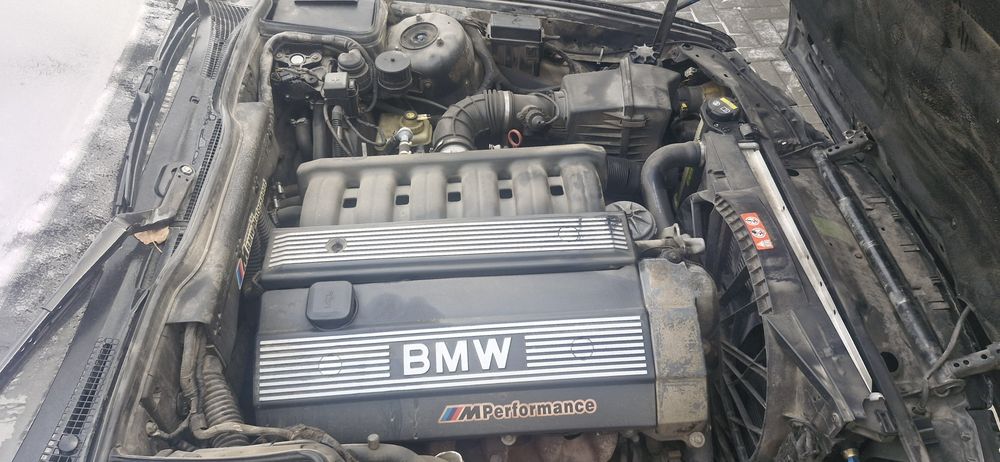 Продам  BMW  е34