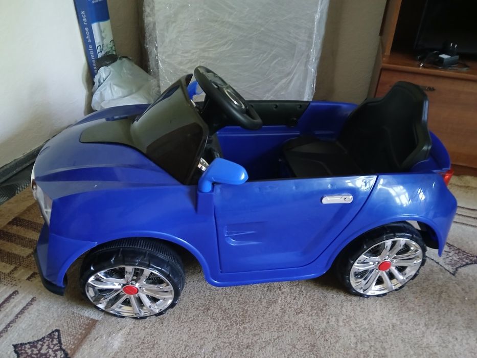 Детская машина BMW