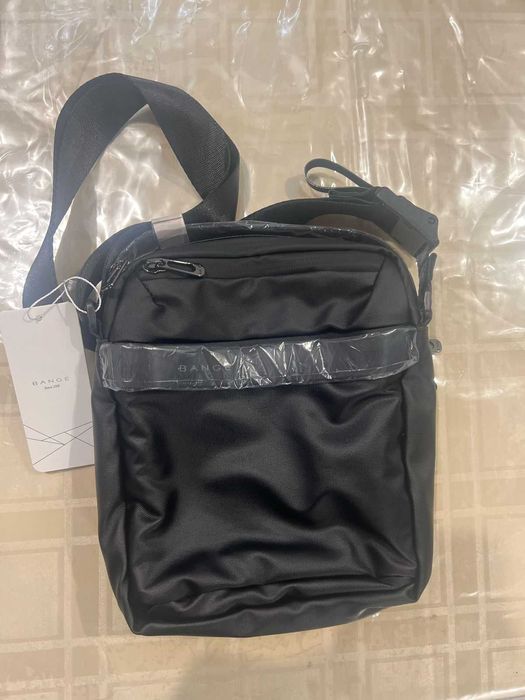 Барсетка чёрная, новая в упаковке