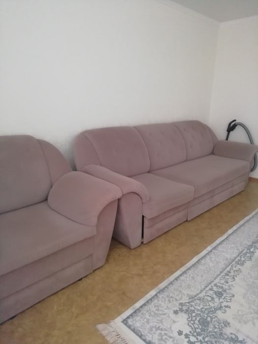 Продам диван с креслом 190000т