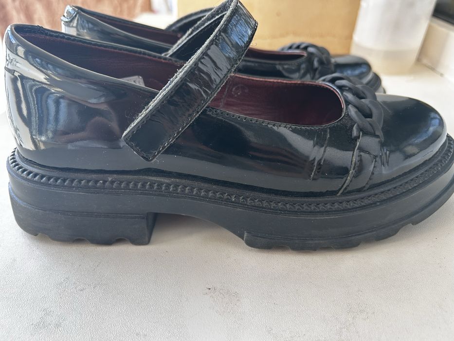 Туфли школьные на девочку