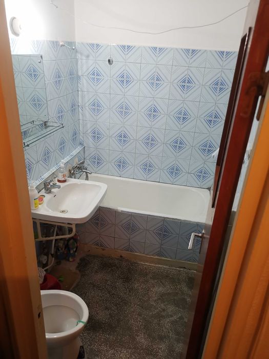 Vand apartament 2 camere Raul Doamnei