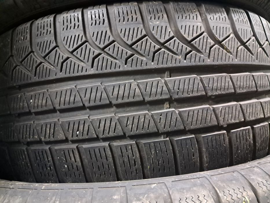 Anvelope second iarna 245 40 R19 Pirelli BMW