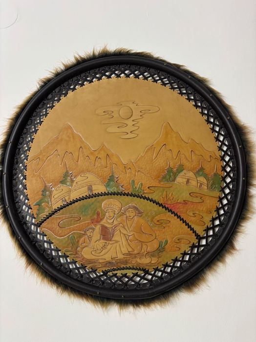 Сувенир из натуральной кожи.”Жанұя” разм 60 см.