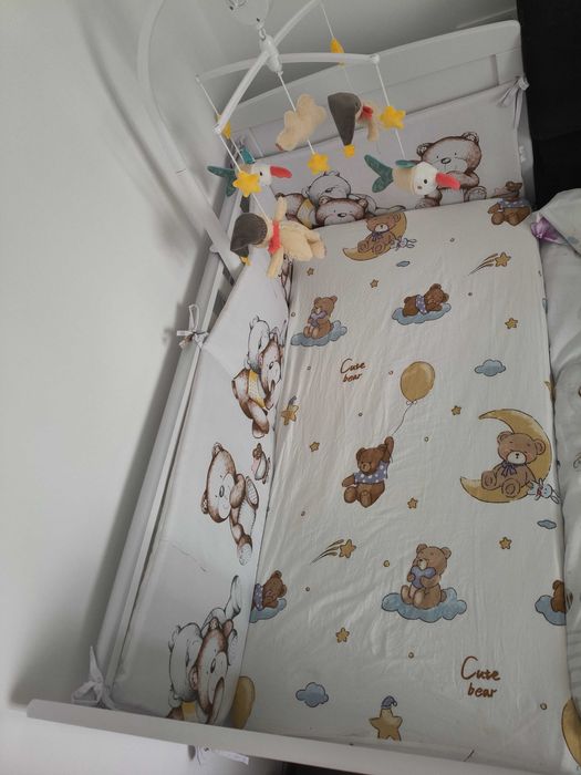 Pătuț copil bebelusi cu carusel