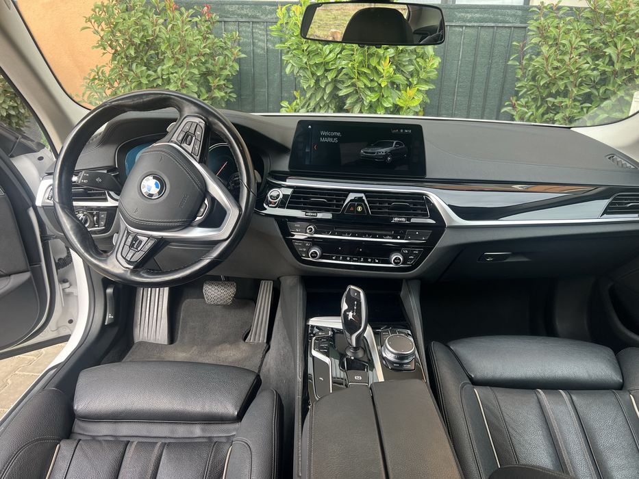 Bmw520d - Luxury G30 -190 cp