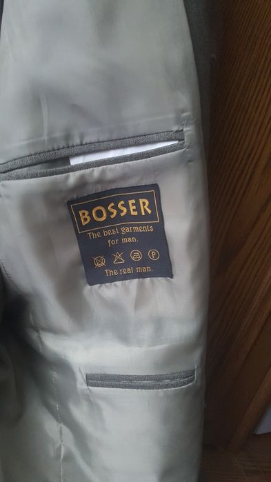 Продам костюм тройку