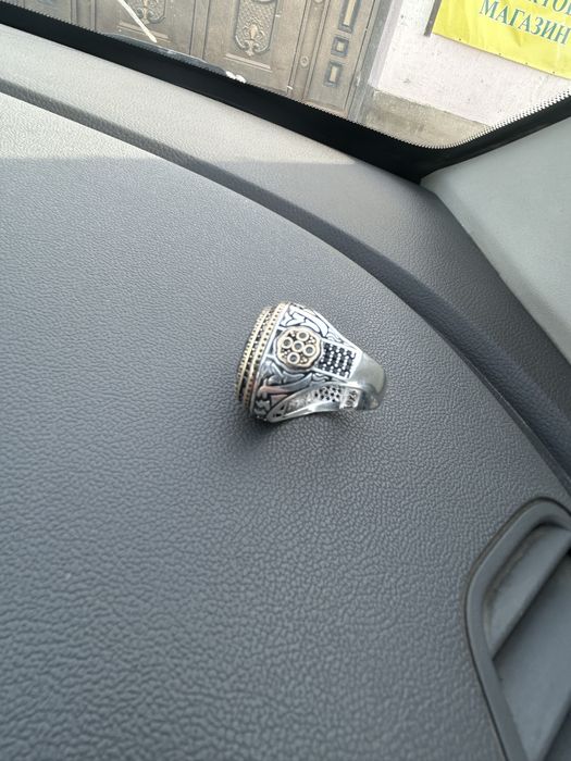 Мужской перстень 19размер идеал