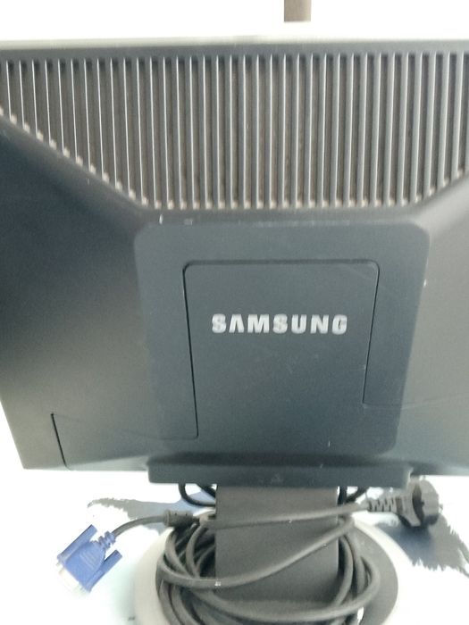 продается моник состояние хорошое