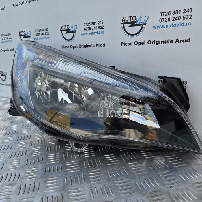 Far dreapta fundal negru halogen Opel Astra J Facelift
