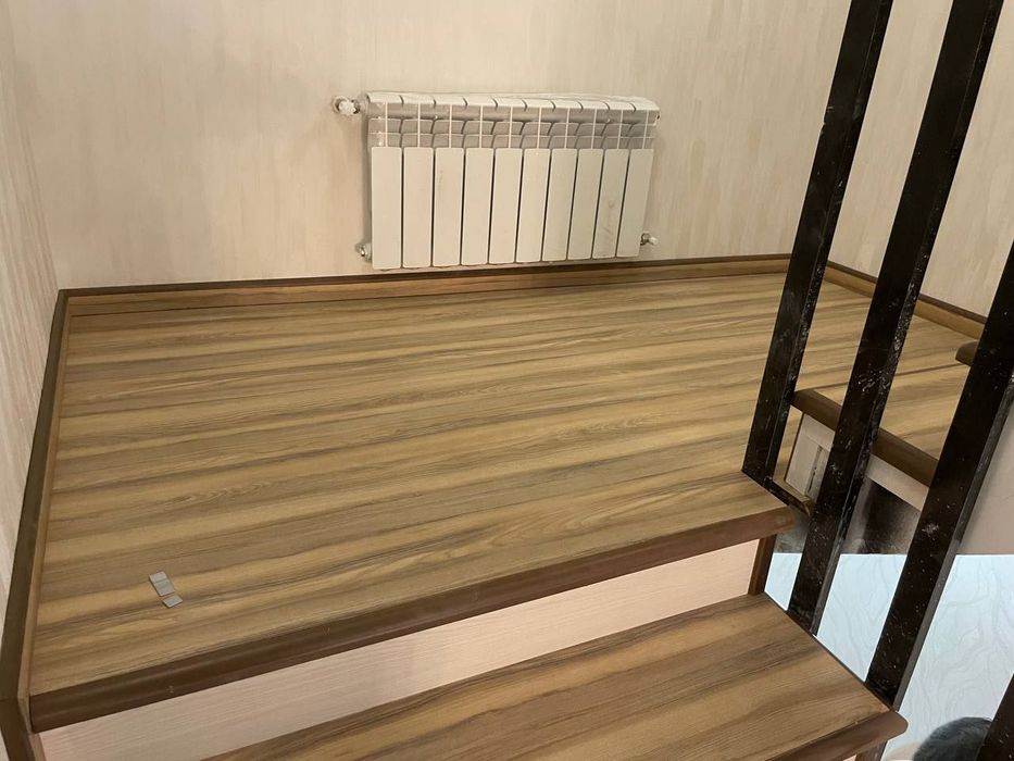 Zina poyalar lestnvitsa