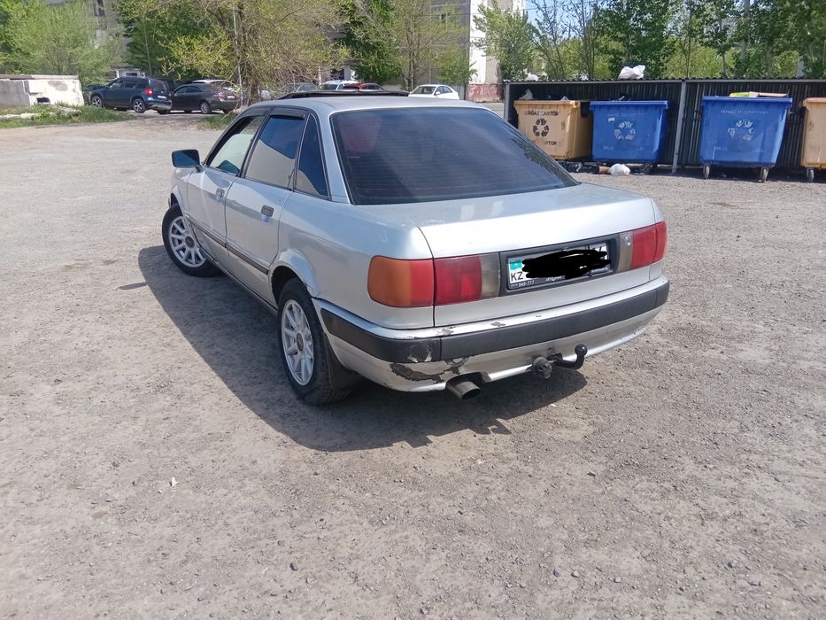 Продам Ауди 80 б4