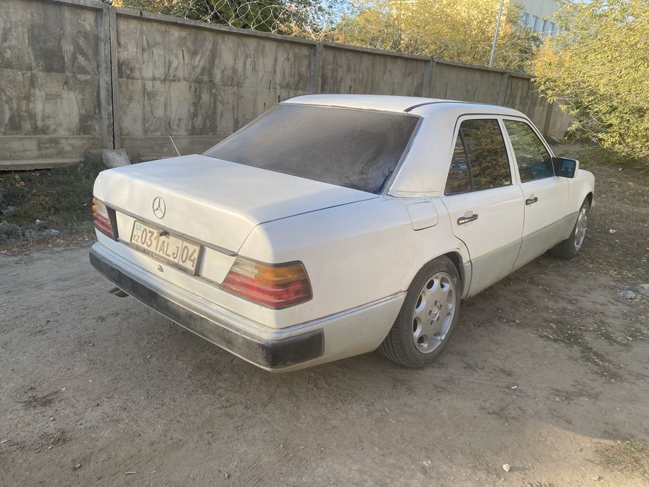 мерседес 124 е 1991год