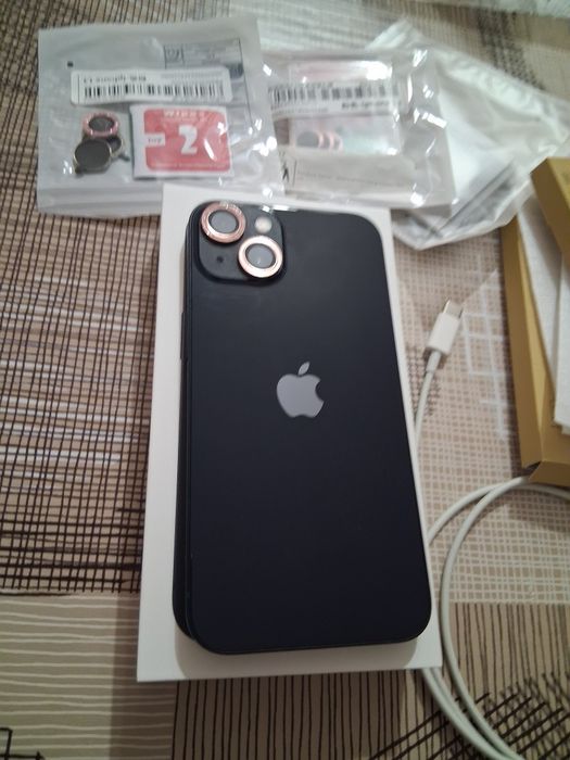 Телефон Iphone 13