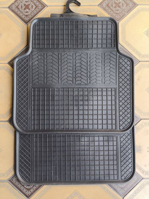 Полики Mazda универсальные. Новые