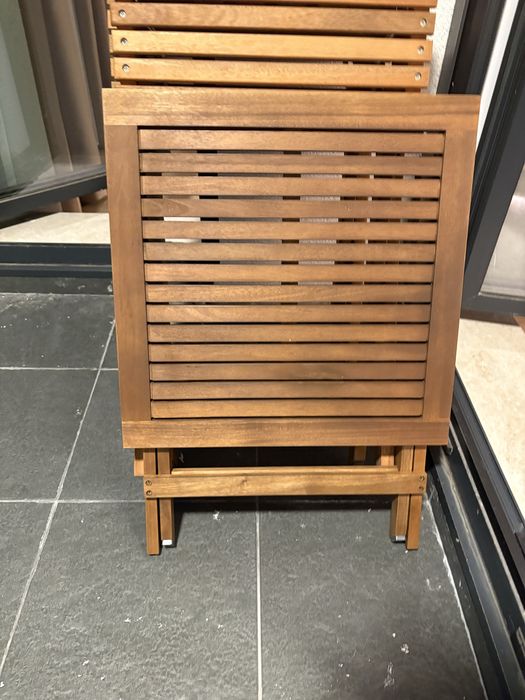 Сгъваеми градински столове + маса JYSK комплект