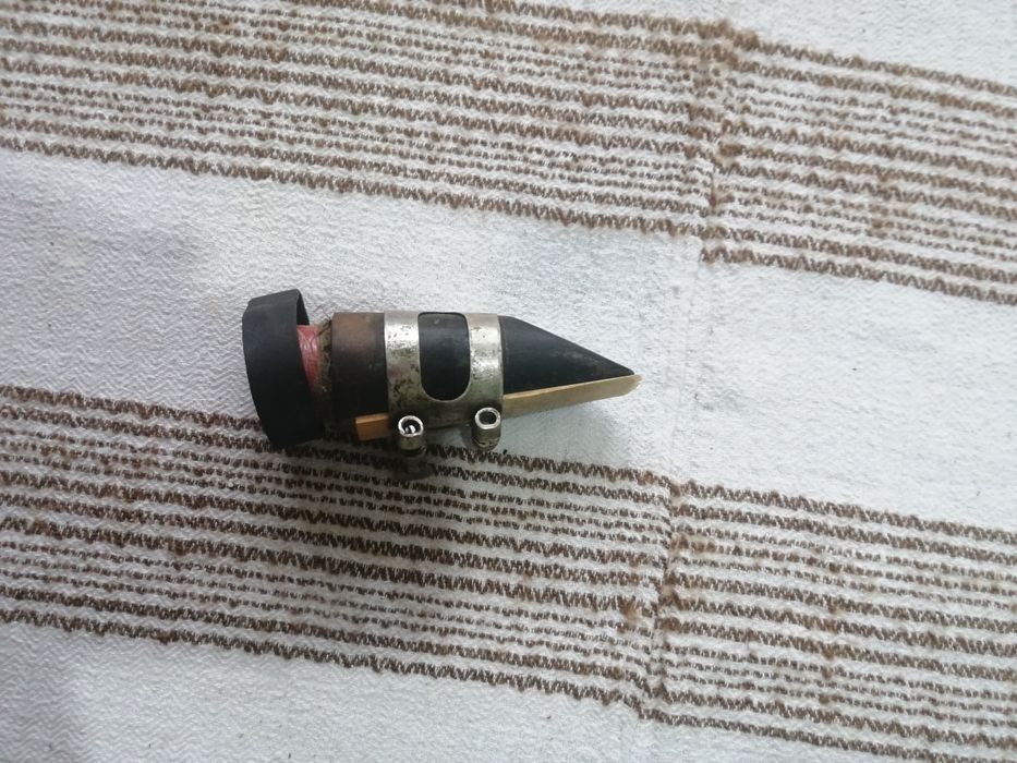 Мундщук с платък и гривна. Два броя.