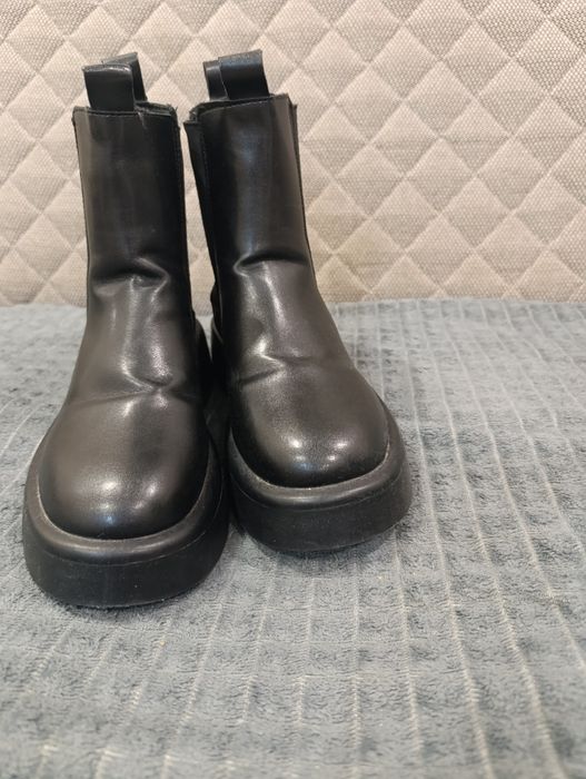 Продам ботинки Челси