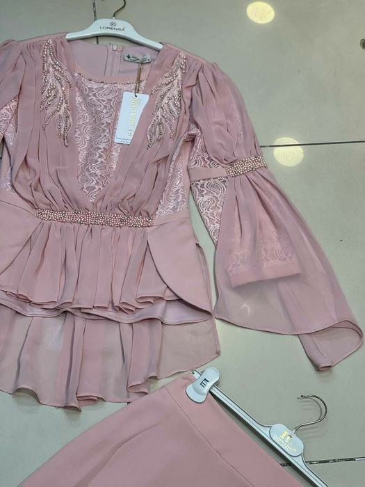 Turkiyadan keltirilgan ayollar kostyum dvoykalari