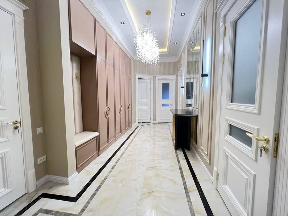 Ц-1! Бибигон! Центрадо! 3х комнатная квартира! В самом центре города!