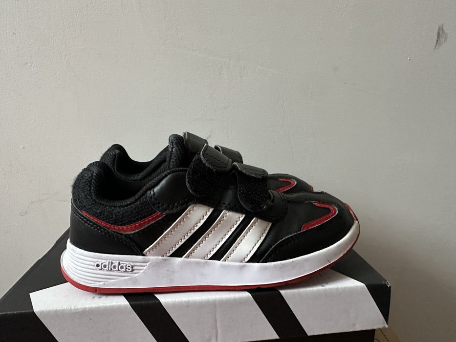 Детски кожени маратонки Adidas