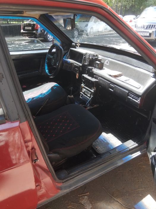 Продаётся Лада 2109, На Бензин. Состояние хорошее.