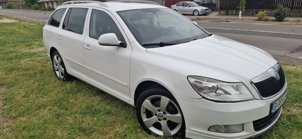 SKODA Octavia 2012 — imagine 5